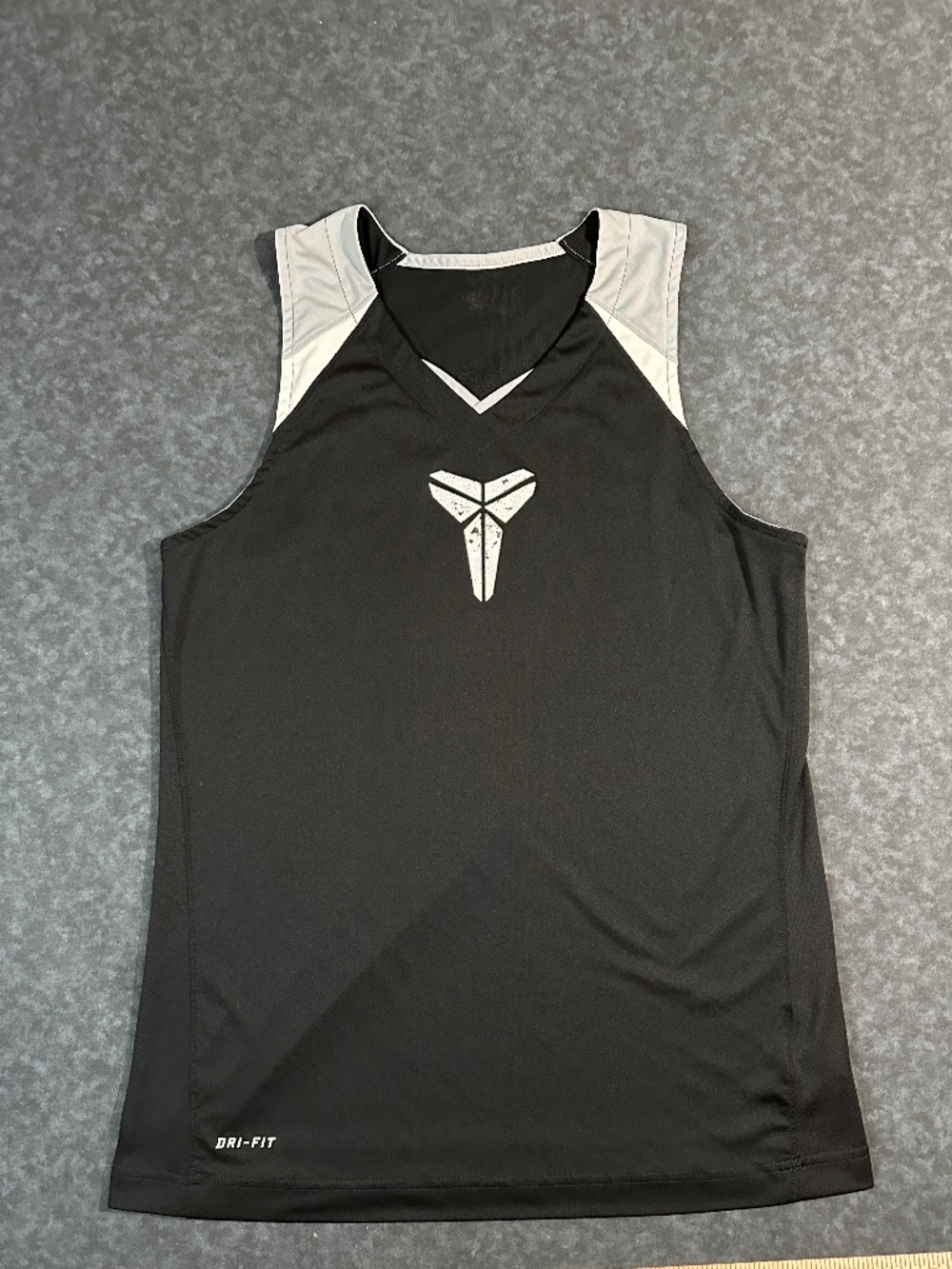 Nike Kobe Bryant Dri-FIT Mamba Sleeveless Black Basketball Jersey Tank Top Sz L